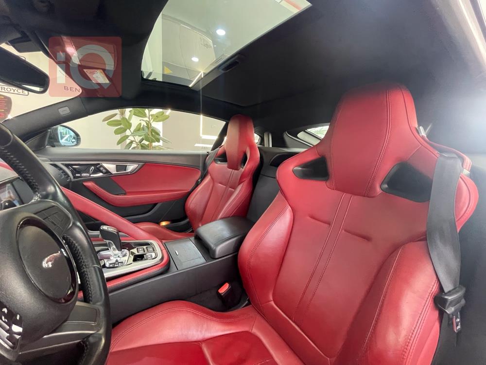 جاگوار F-Type